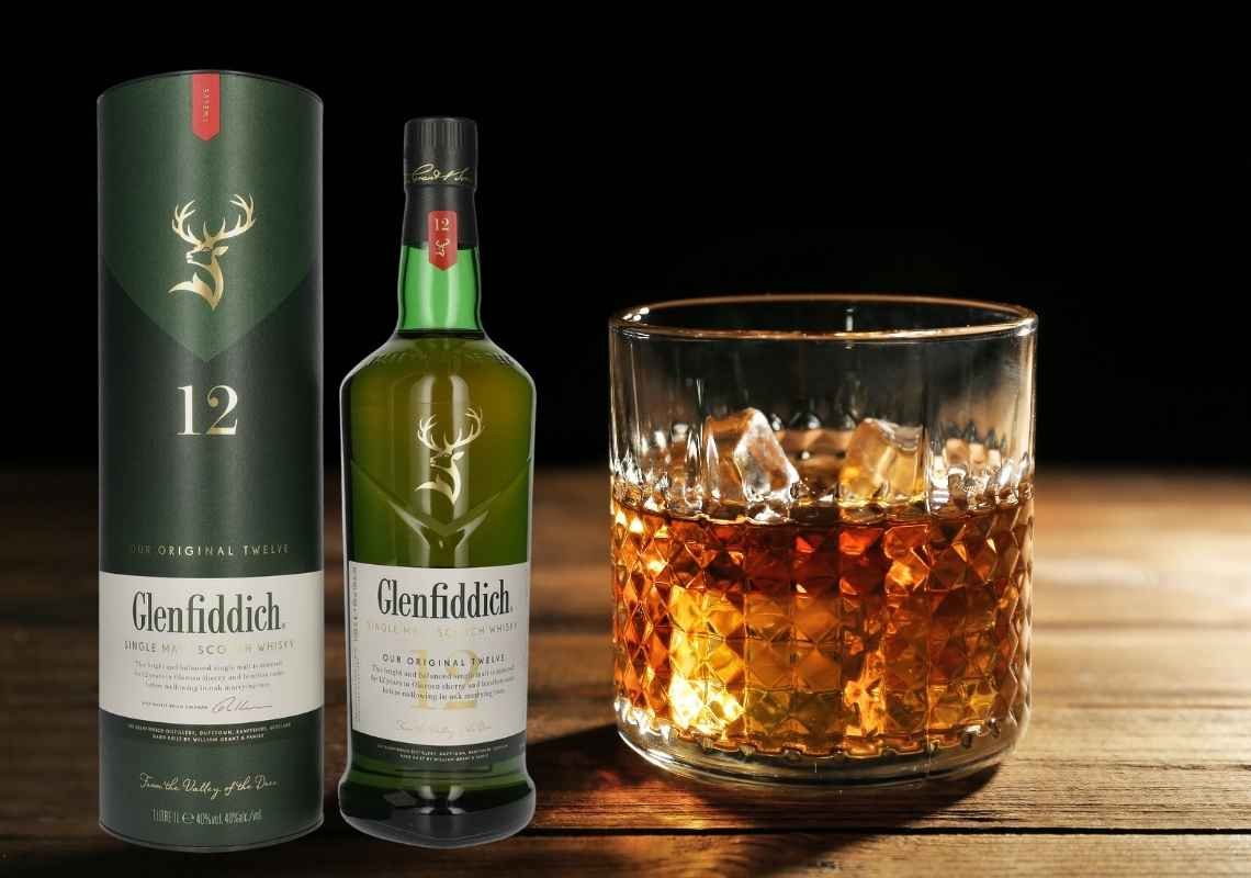Glenfiddich 12 Years Review, Best Beginner Single Malt Whisky?